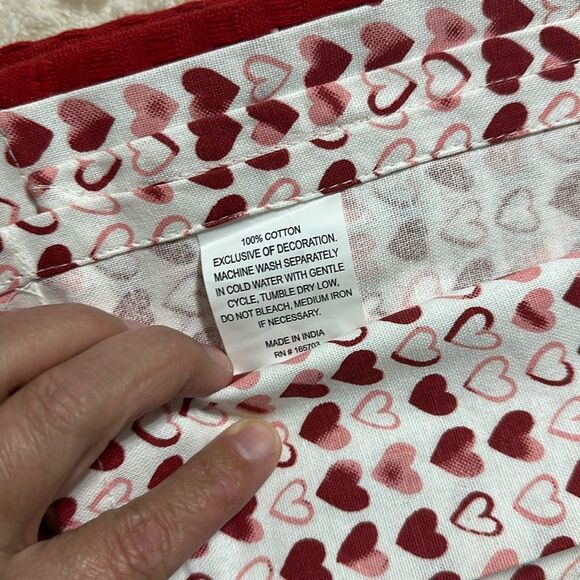 Letters of LOVE White Red XOXO Embroidered Cotton Blend Kitchen Towels set of 3 - Picture 10 of 11